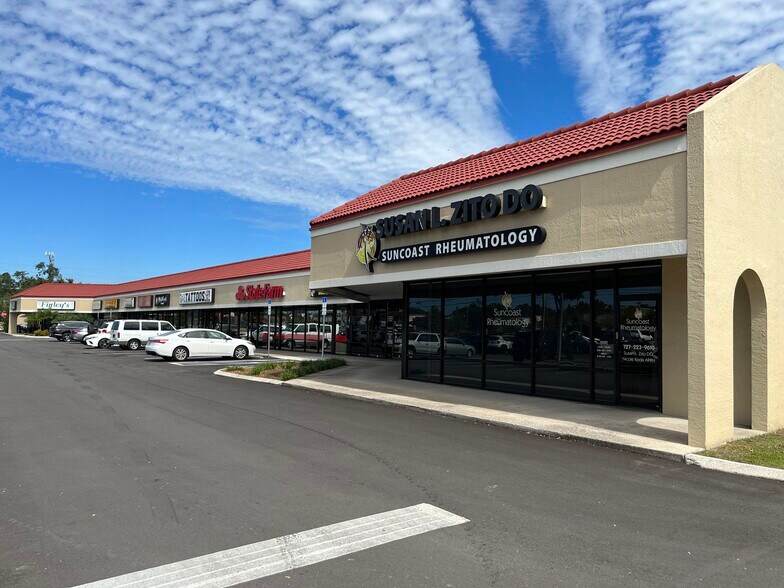 More Photos Of 13425 Belcher Rd S, Largo Unknown For Lease