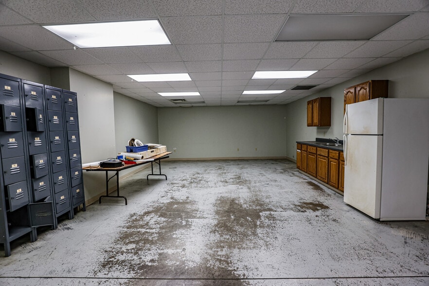 More Photos Of , Paducah Unknown For Sale