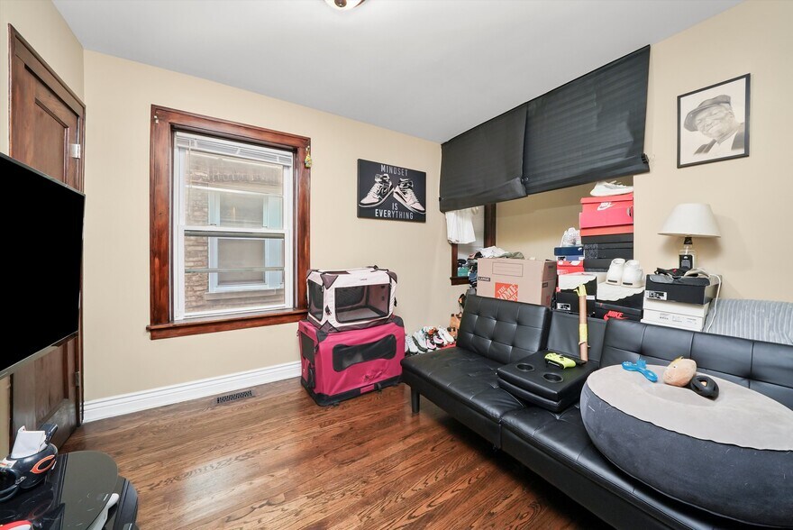 More Photos Of 6933 S Washtenaw Ave, Chicago Multifamily For Sale