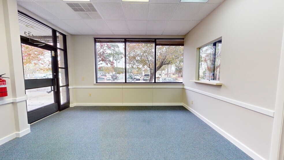 More Photos Of 130 N Gross Rd, Kingsland Medical For Sale