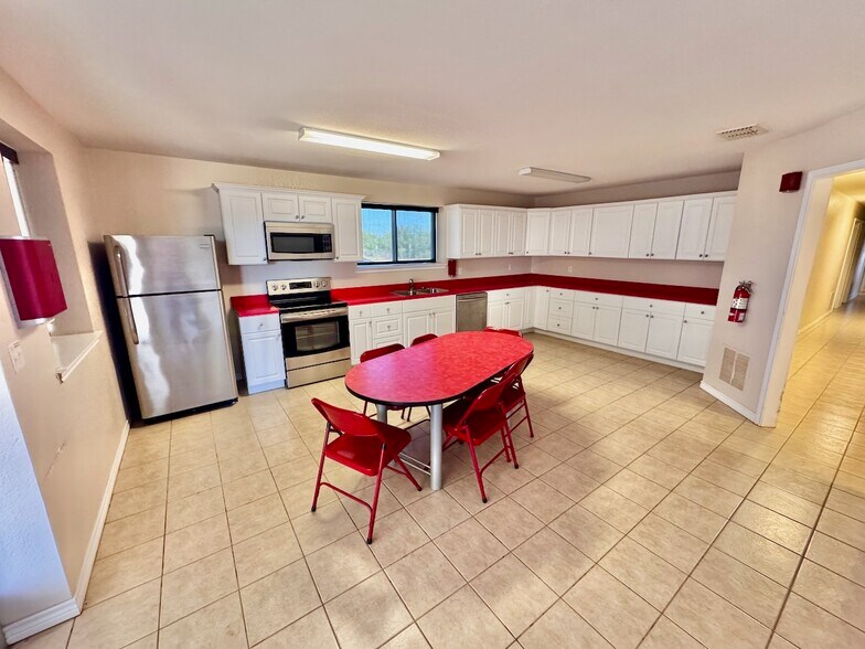 More Photos Of 14800 IH 35, Dilley Industrial For Sale