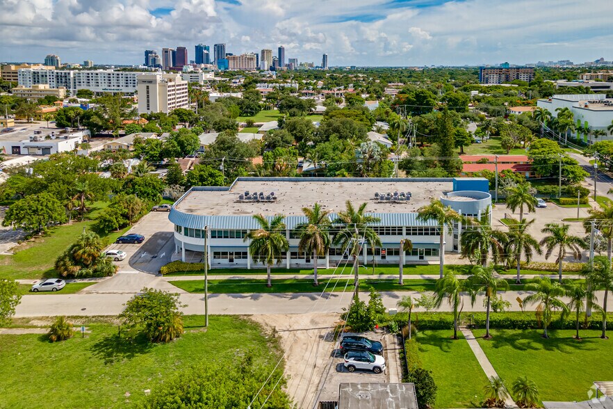 More Photos Of 777 SE 20th St, Fort Lauderdale Loft Creative Space For Lease