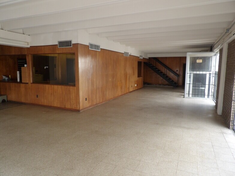More Photos Of 1812 Wayside Dr, Houston Distribution For Lease
