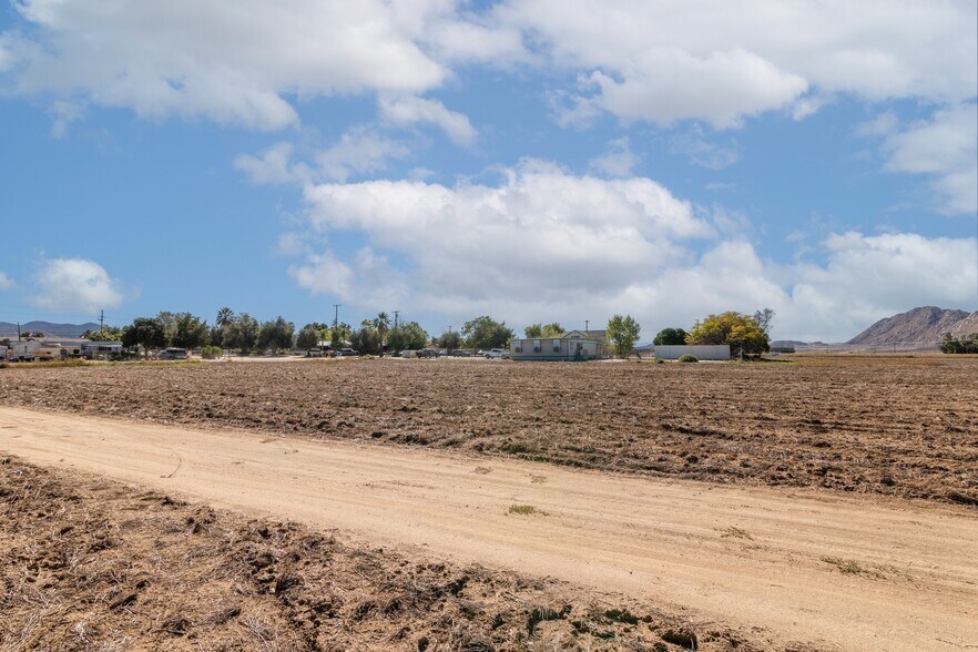 More Photos Of Lakeview Ave @ Ramona Expressway, Nuevo Land For Sale