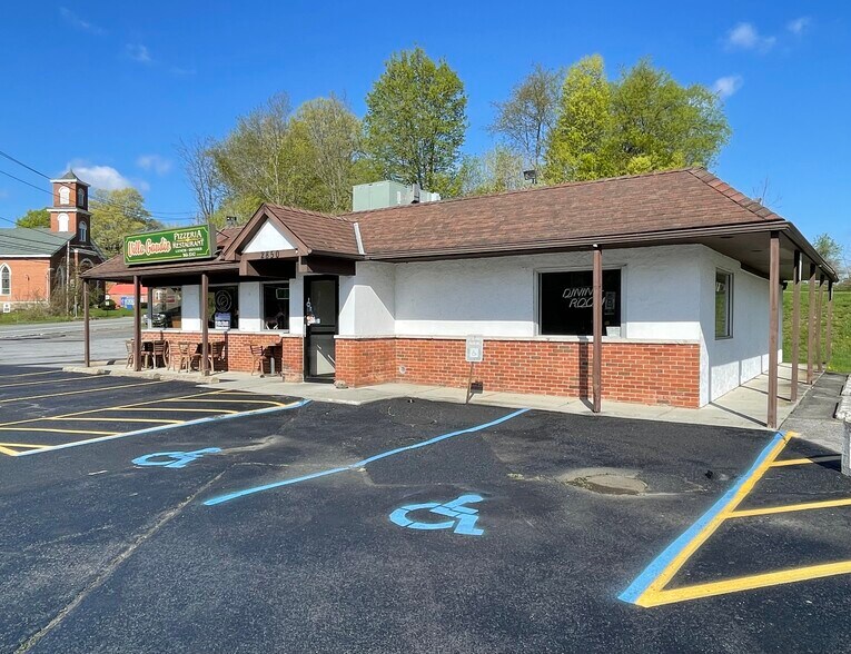 More Photos Of 2850 State Route 17K, Middletown Restaurant For Sale