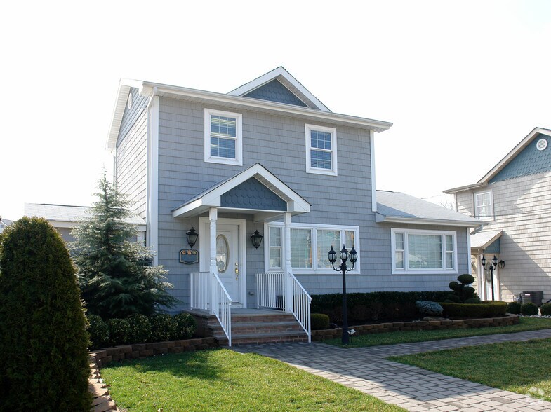 More Photos Of 314 Maple Pl, Keyport Medical For Lease