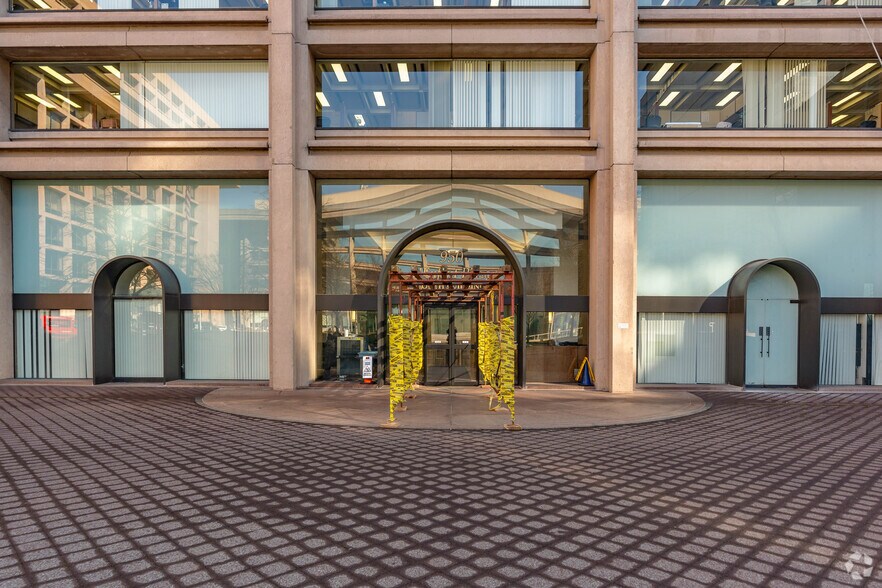 More Photos Of 950 L'Enfant Plz SW, Washington Office For Lease