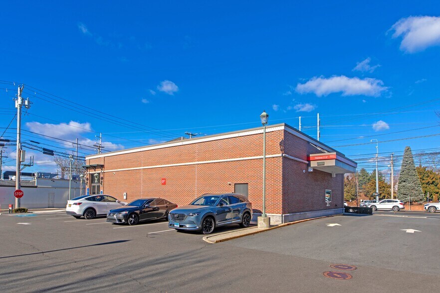 More Photos Of 1761 Post Rd, Fairfield Bank For Sale