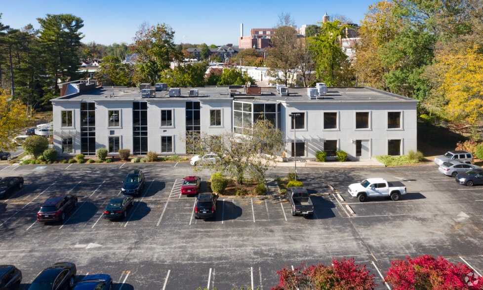 More Photos Of 945 E Haverford Rd, Bryn Mawr Medical For Lease