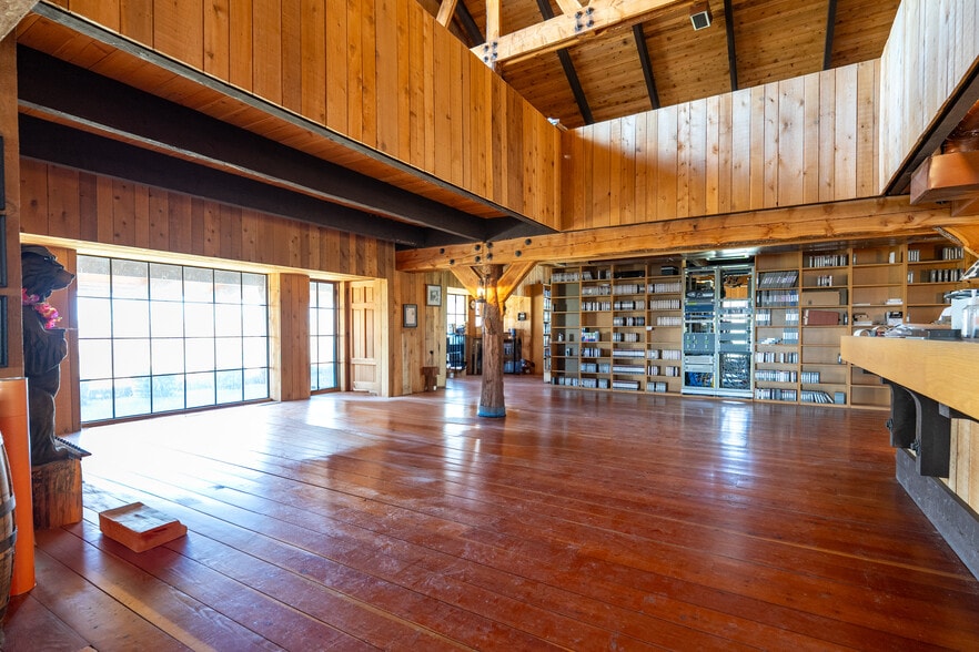 More Photos Of 3 Anaconda Hills Dr, Black Eagle Lodge Meeting Hall For Sale