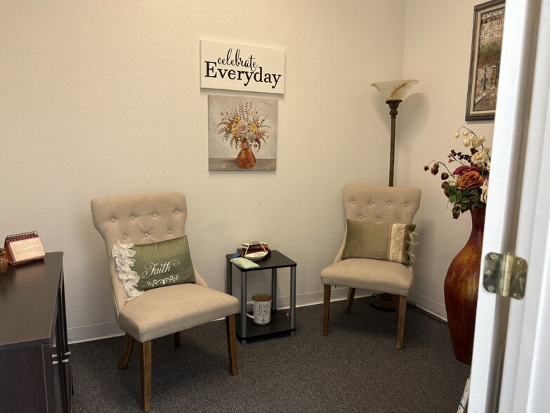 More Photos Of 15151 S US Highway 441, Summerfield Medical For Sale