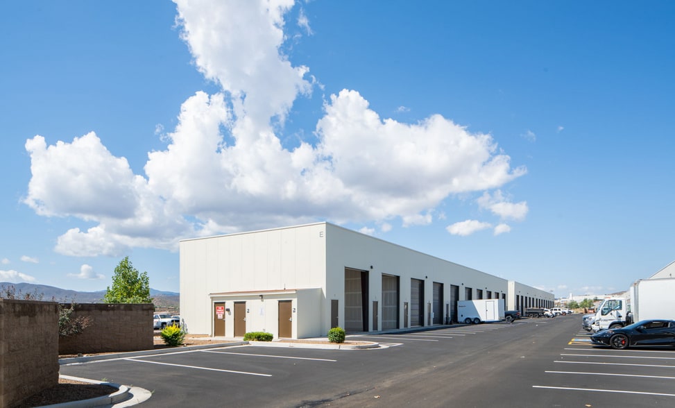 More Photos Of 2700 N Lake Valley Rd, Prescott Valley Light Manufacturing For Sale