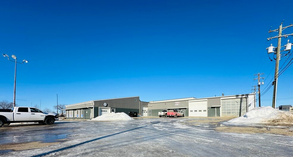More Photos Of 12615 100 St, Grande Prairie Light Distribution For Lease