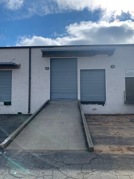 More Photos Of 1775 Wilwat Dr, Norcross Distribution For Lease