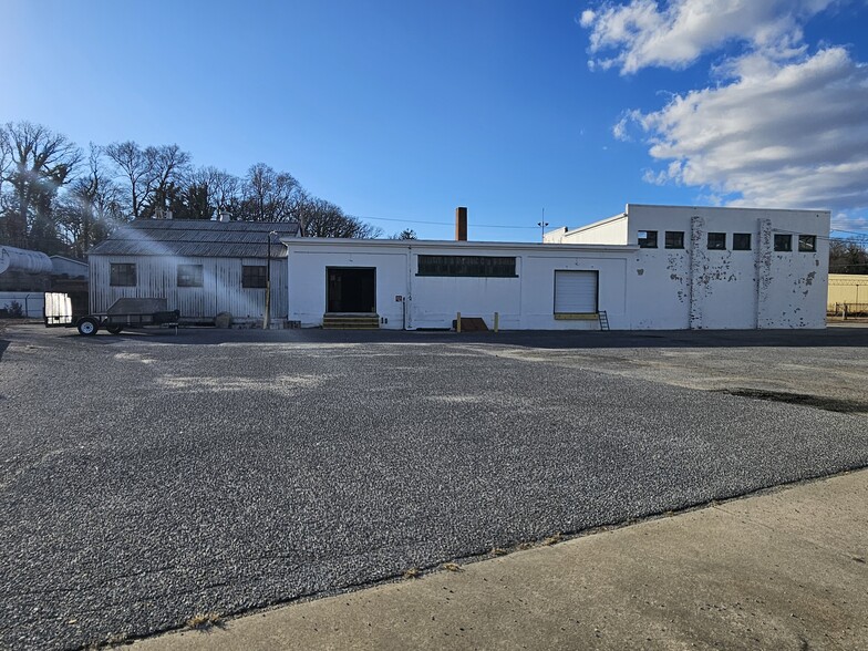 More Photos Of 173 Water St, Bridgeton Warehouse For Sale