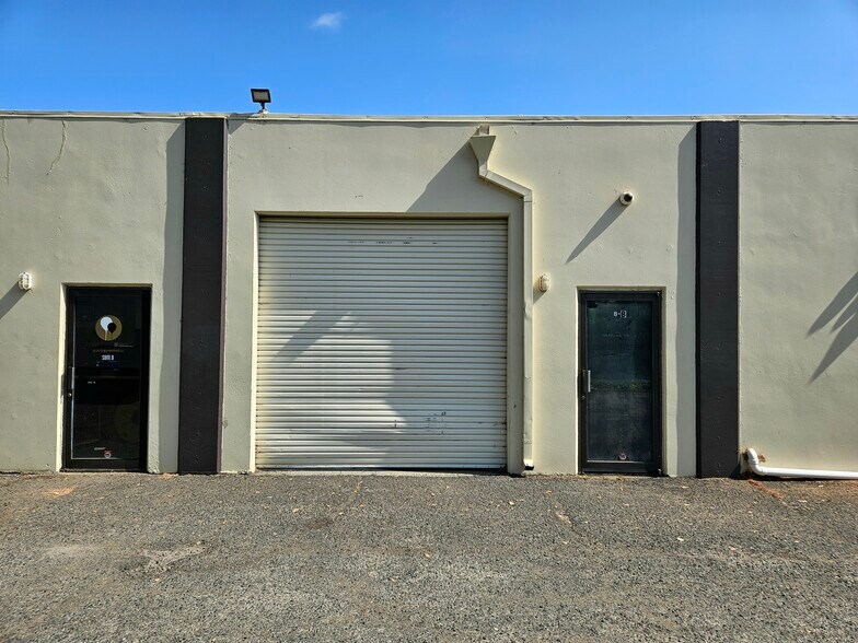 Primary Photo Of 8 Commercial Blvd, Novato Industrial For Lease
