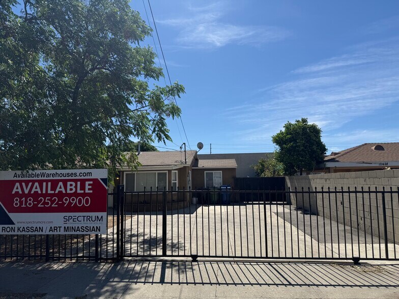 Primary Photo Of 12422 Bromwich St, Pacoima Land For Lease