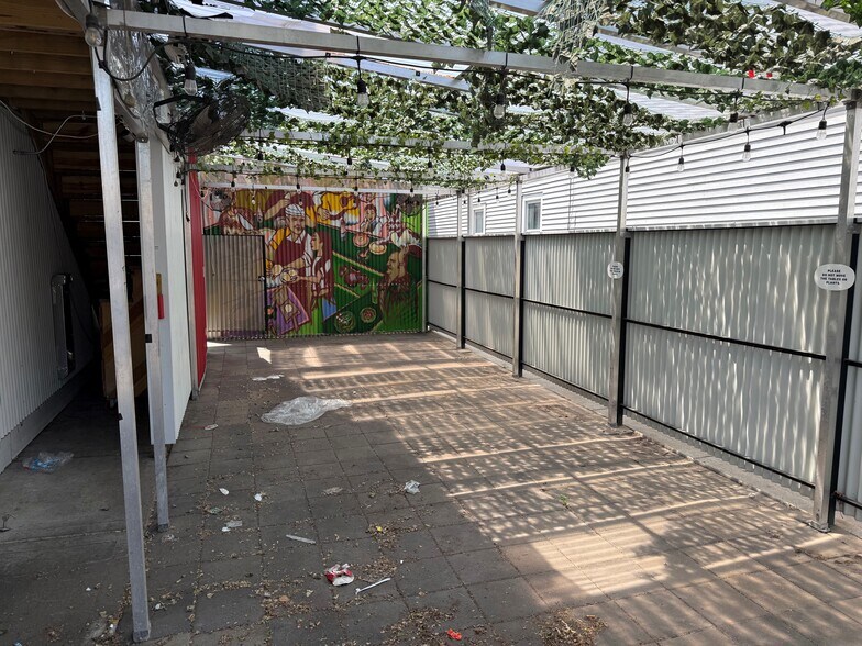 More Photos Of 2234-2236 N Western Ave, Chicago Apartments For Lease