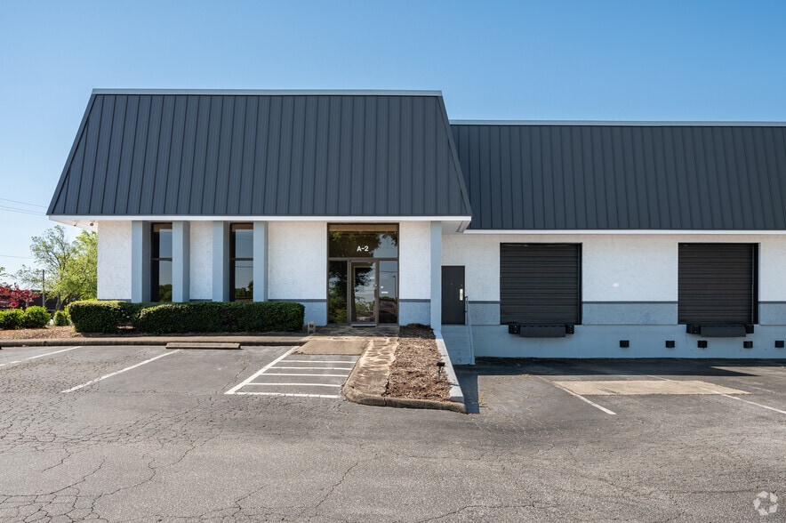 More Photos Of 1200 Woodruff Rd, Greenville Unknown For Lease