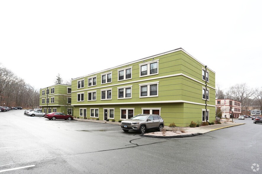 More Photos Of 495 Gold Star Hwy, Groton Office For Sale