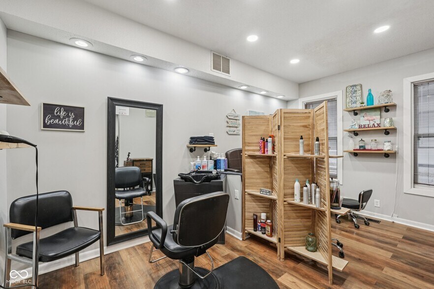 More Photos Of 305 E Washington St, Greencastle Storefront Retail Residential For Sale