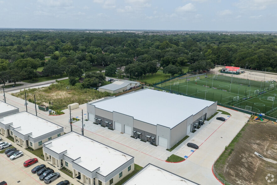 More Photos Of 26717 Westheimer Pky, Katy Unknown For Lease