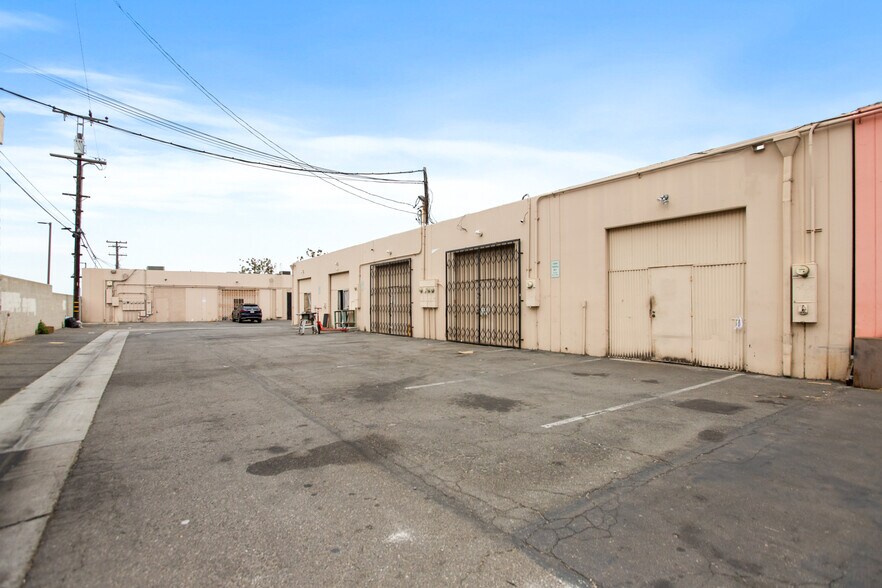 More Photos Of 14932 Dillow St, Westminster Industrial For Sale
