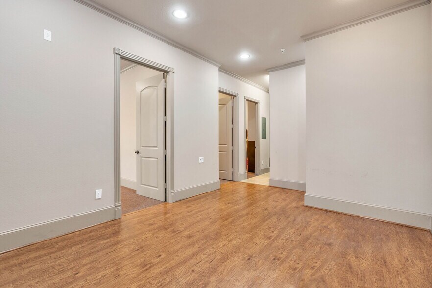 More Photos Of 282 Ed English Dr, Shenandoah Medical For Lease