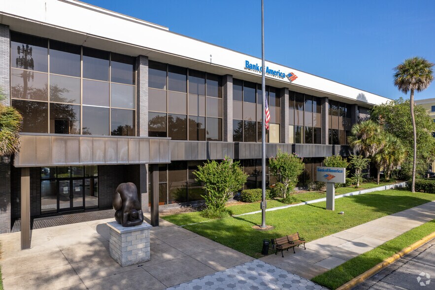 More Photos Of 230 N Woodland Blvd, Deland Office For Sale