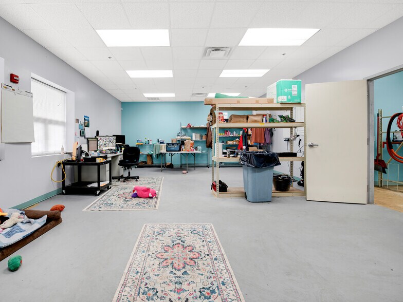 More Photos Of 55 Electronics Dr, Warwick Showroom For Sale