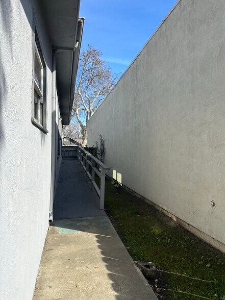 More Photos Of 615 15th St, Modesto Specialty For Sale