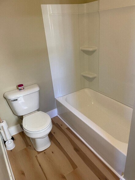 More Photos Of 73 Oak St, Binghamton Apartments For Sale