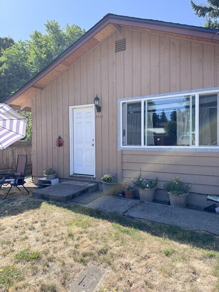 More Photos Of 3313 E 17th St, Vancouver Apartments For Sale
