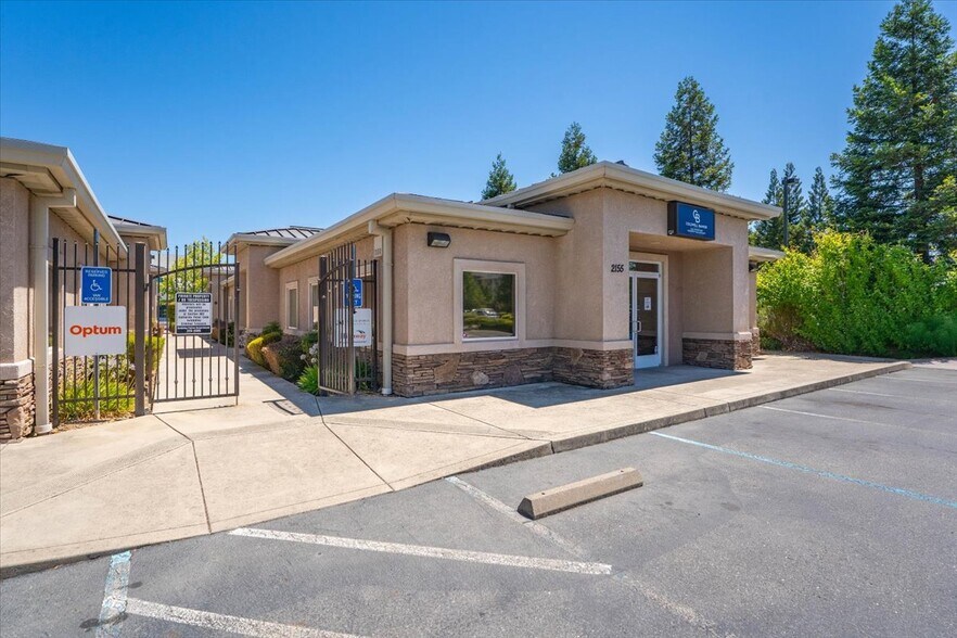 More Photos Of 2155 Larkspur Ln, Redding Office For Sale