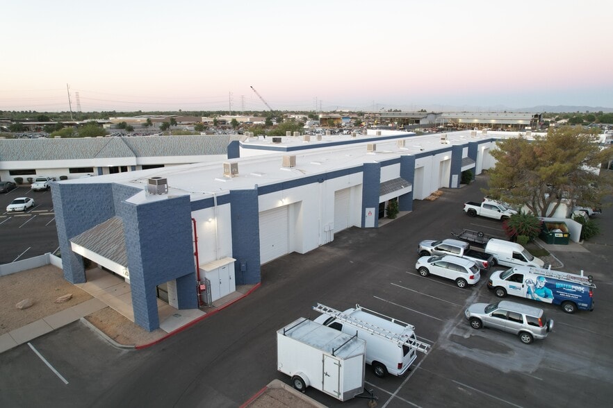 More Photos Of 700 N Golden Key St, Gilbert Unknown For Lease