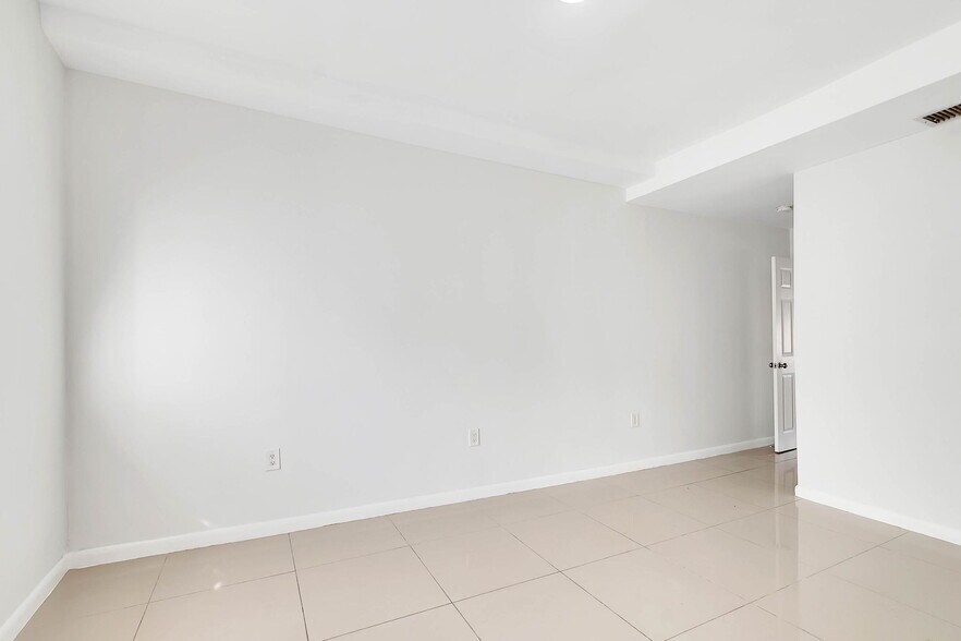 More Photos Of 268 NW 34th St, Miami Apartments For Sale