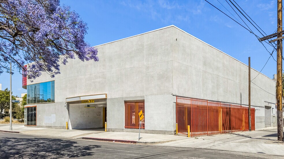 More Photos Of 10830 Santa Monica Blvd, Los Angeles Storefront Retail Office For Sale