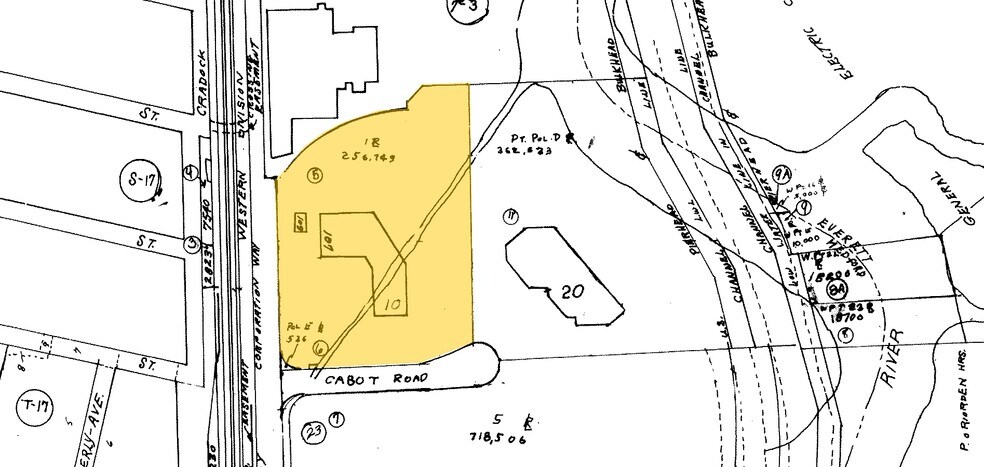 More Photos Of 10 Cabot Rd, Medford Office For Lease