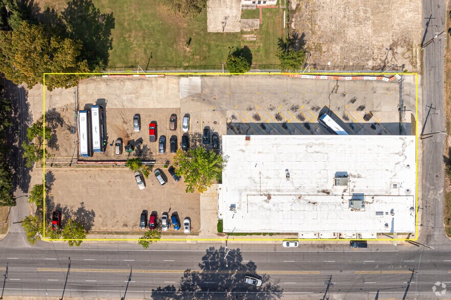 More Photos Of 1253 Florida St, Baton Rouge Truck Terminal For Sale