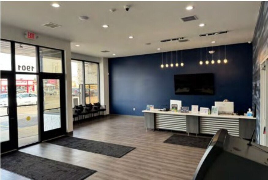 More Photos Of 1901 S Mission St, Mount Pleasant General Retail For Lease