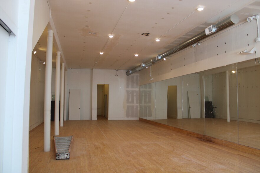 More Photos Of 1805-1807 Divisadero St, San Francisco Storefront Retail Office For Lease