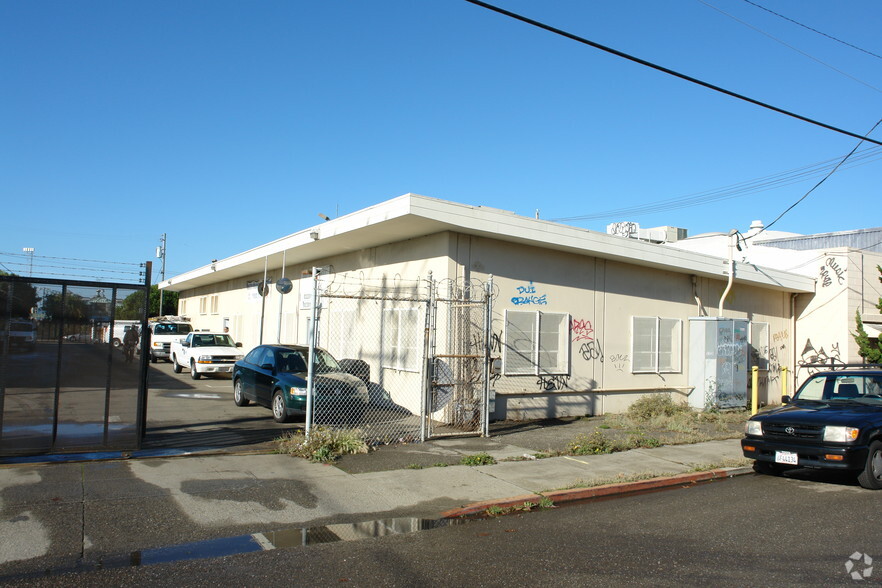 Primary Photo Of 1206 5th St, Berkeley Light Distribution For Lease