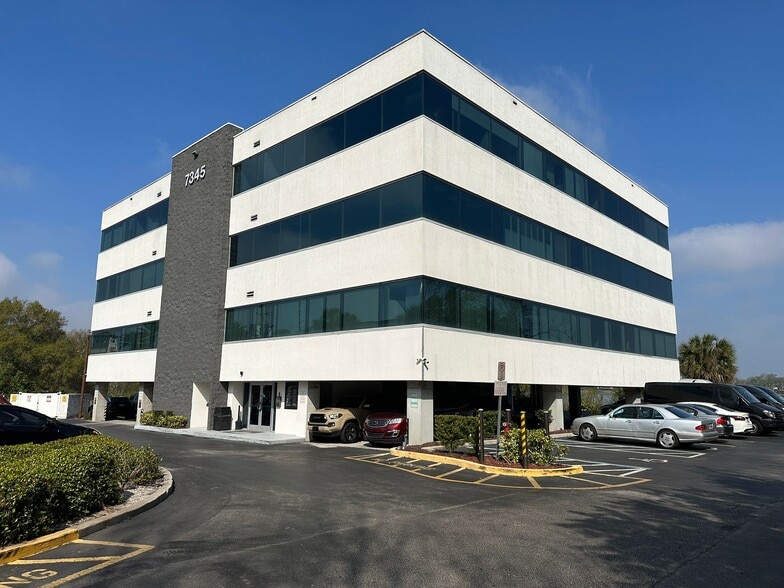 More Photos Of 7345 W Sand Lake Rd, Orlando Office For Sale