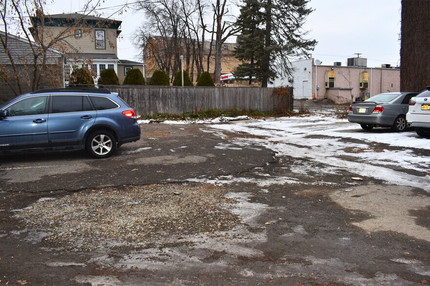 More Photos Of 136 Chapin St, Binghamton Apartments For Sale