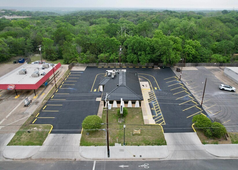 More Photos Of 4019 N 19th St, Waco Restaurant For Sale