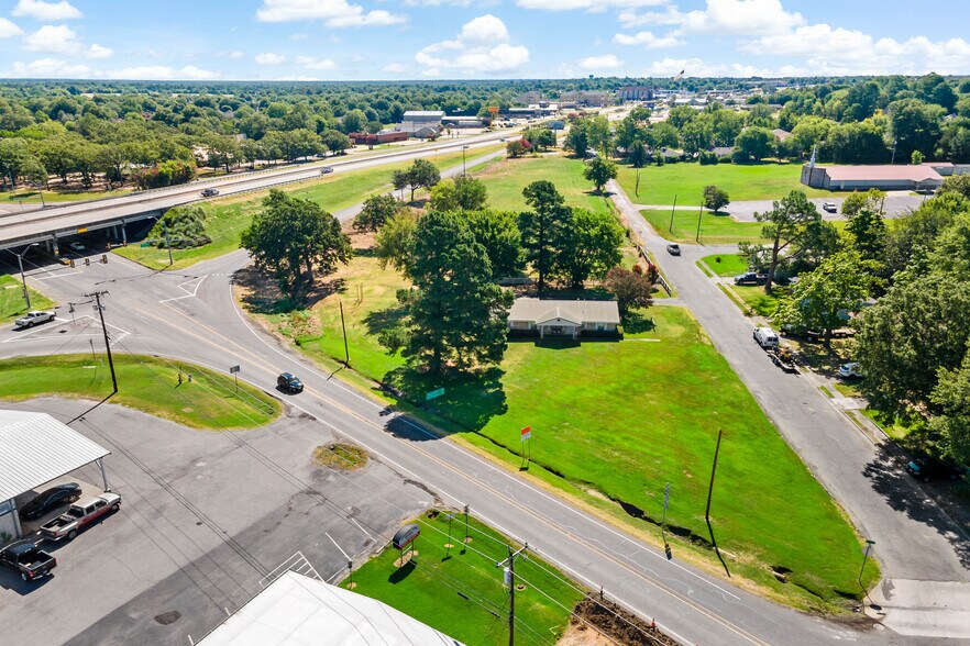 More Photos Of 1520 20th St NE, Paris Land For Sale