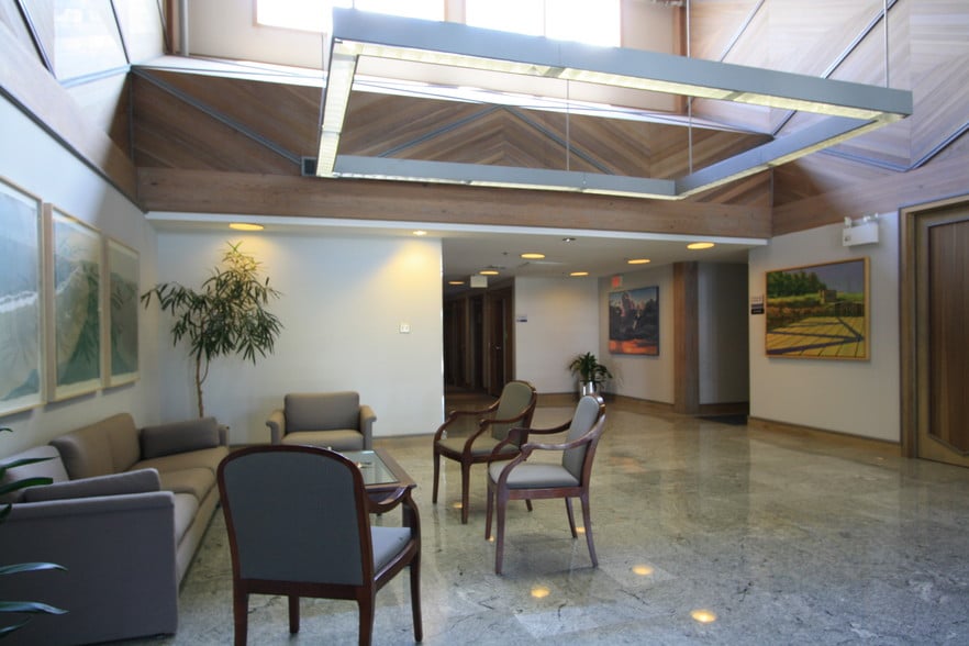 More Photos Of 472 California Rd, Quakertown Office For Lease