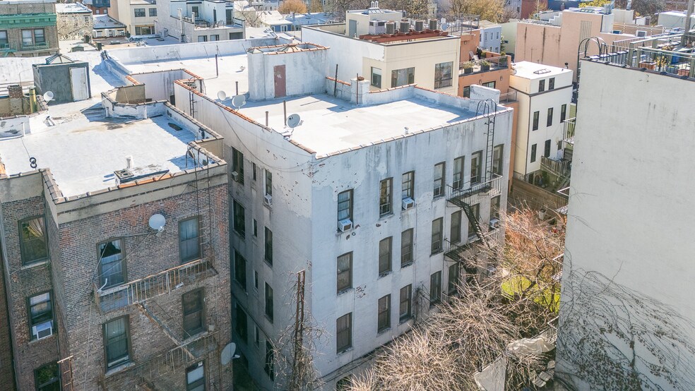 More Photos Of 310 12th St, Brooklyn Apartments For Sale