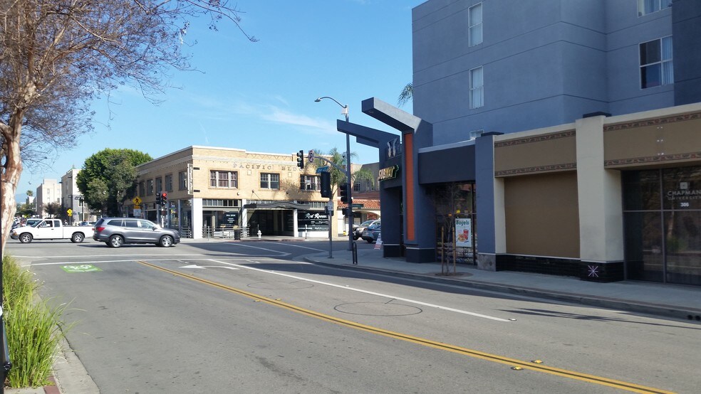 More Photos Of 300-312 N Broadway, Santa Ana Storefront Retail Office For Lease