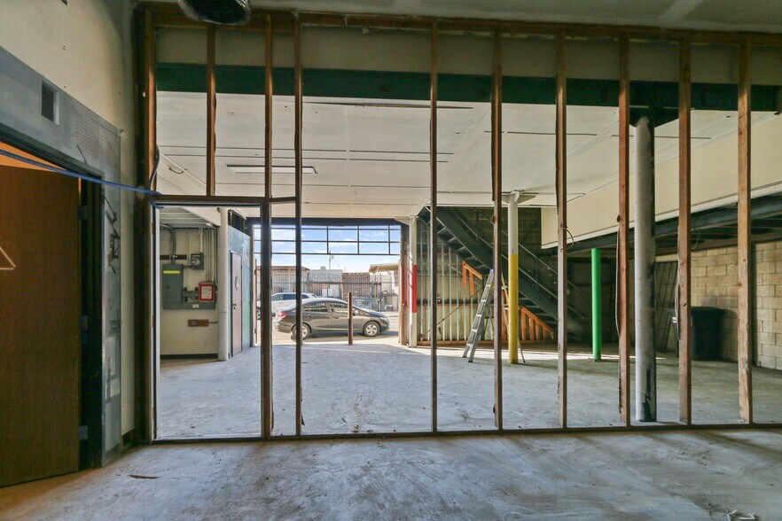 More Photos Of 1410-1412 Elwood St, Los Angeles Warehouse For Sale